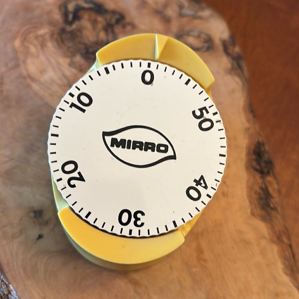 Vintage Harvest Gold Mirro 60 Minute Kitchen Timer
